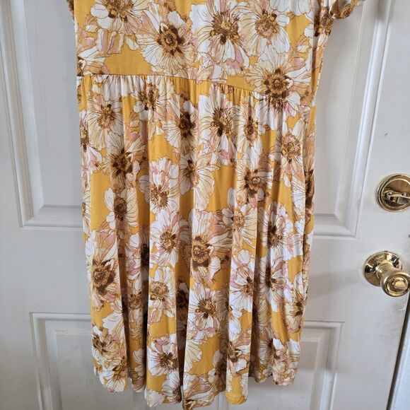 NWT Maurices Dress Yellow Floral Womens Medium Spring Midi Dress Buttery Soft - Picture 4 of 7